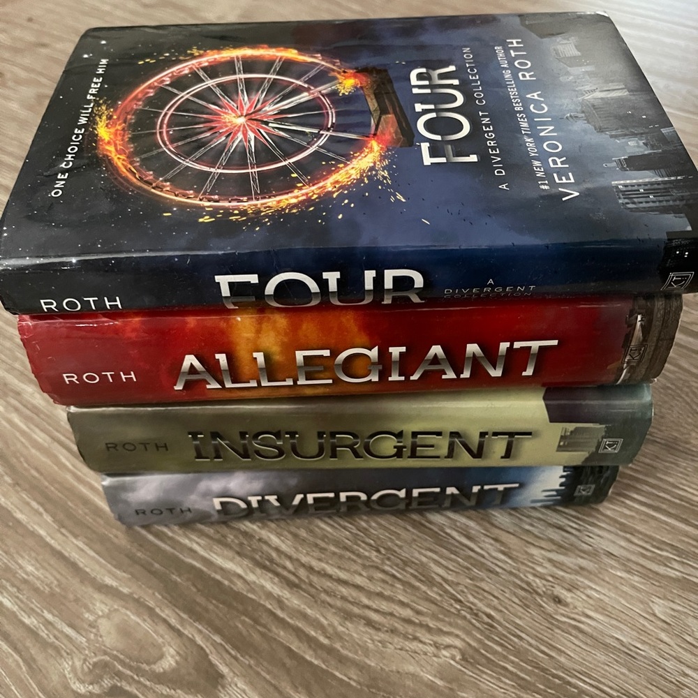 Divergent Book Bundle by Veronica Roth - Picture 2 of 4